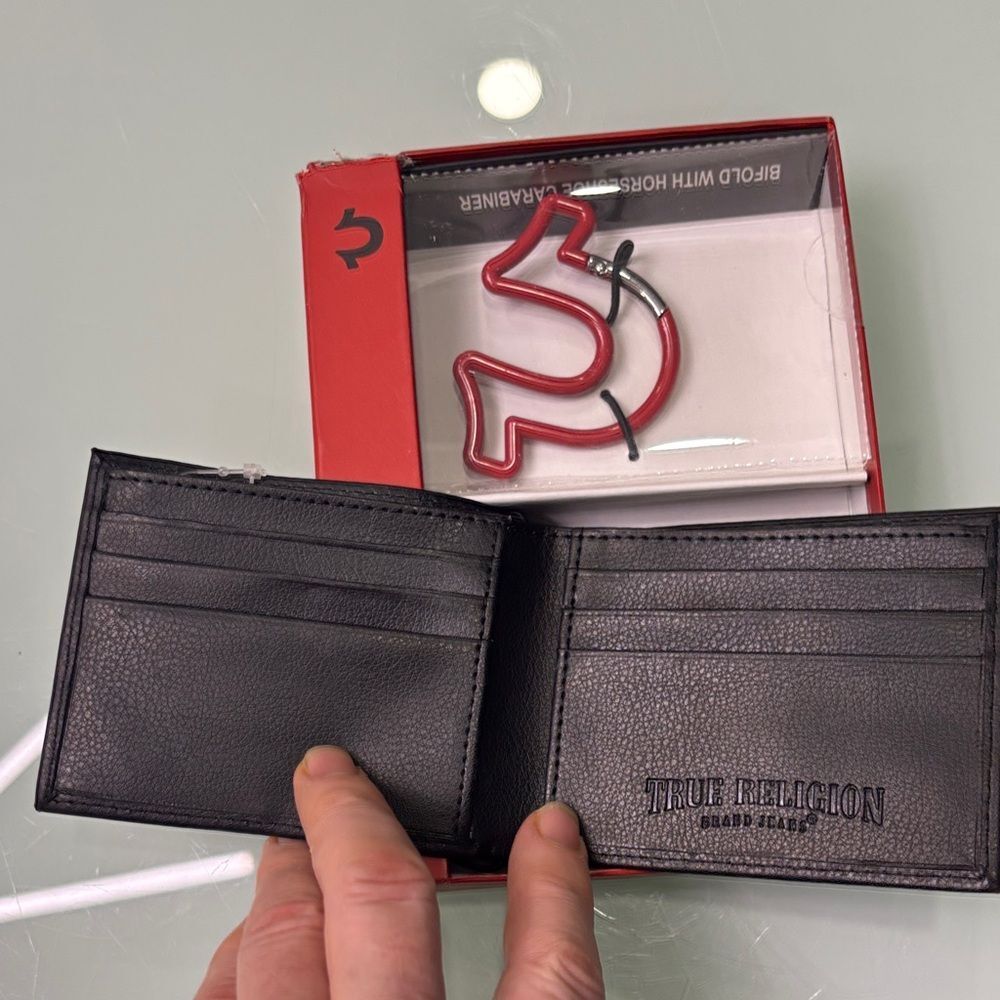 True Religion Black and Red Wallet with Key Holder - Picture 2 of 5